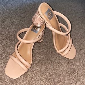 NWOT DV Dolce Vita Heeled Sandals